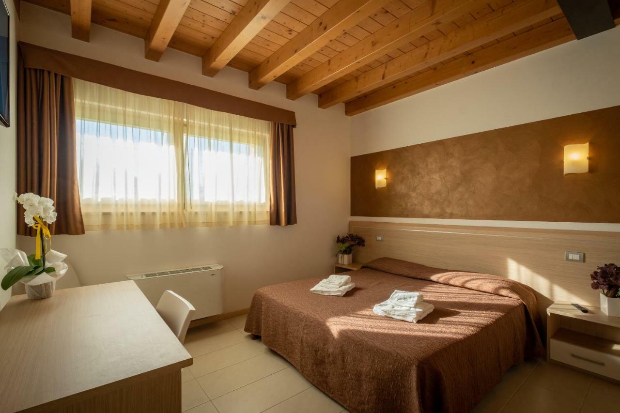 Agriturismo Tre Colline Bardolino Exterior foto